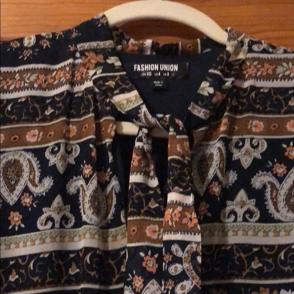 Mosaic style dress - Picture 2 of 4